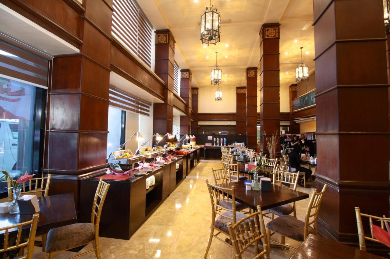 Bayview Park Hotel Манила Екстериор снимка
